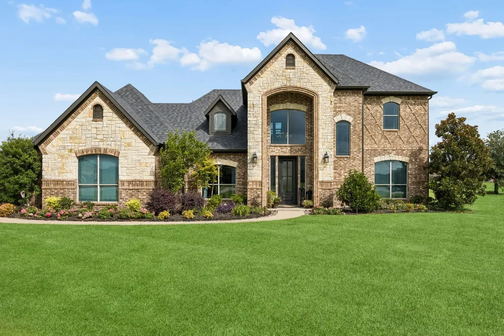 16011 Oconner Avenue Talty TX 75126