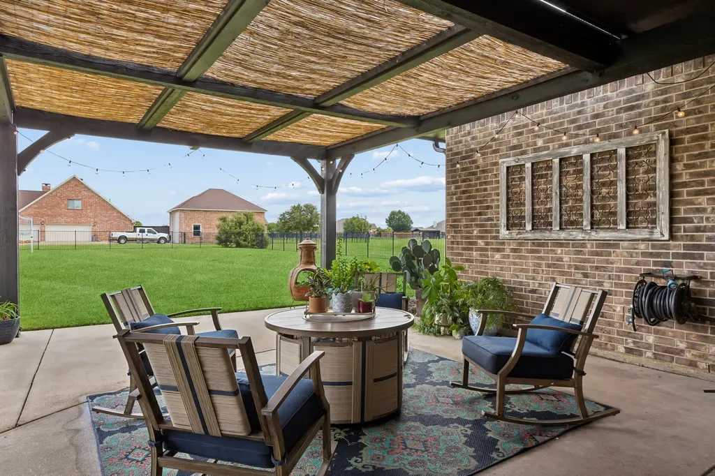 16011 Oconner Avenue Talty TX 75126
