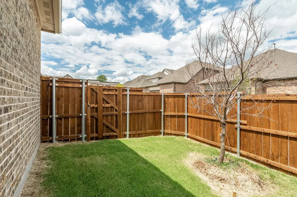 908 Utica Drive Mckinney TX 75069