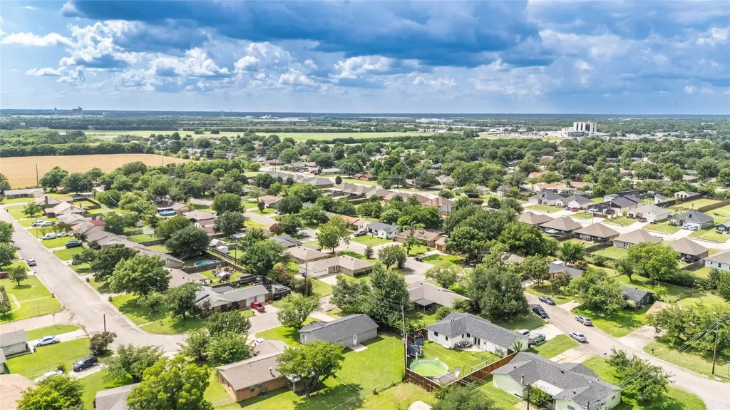 3407 Highmeadow Lane Greenville TX 75402