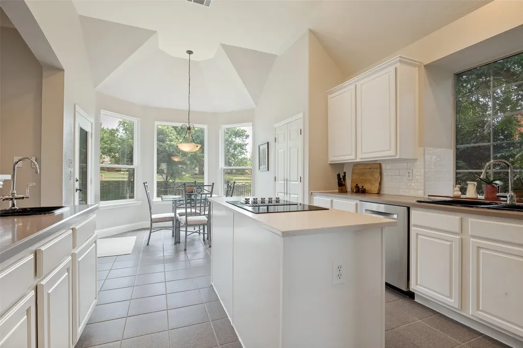 6208 Trailwood Drive Plano TX 75024