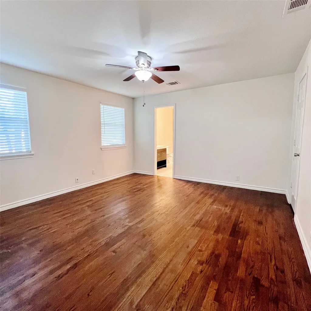 1903 Dryden Drive Dallas TX 75211