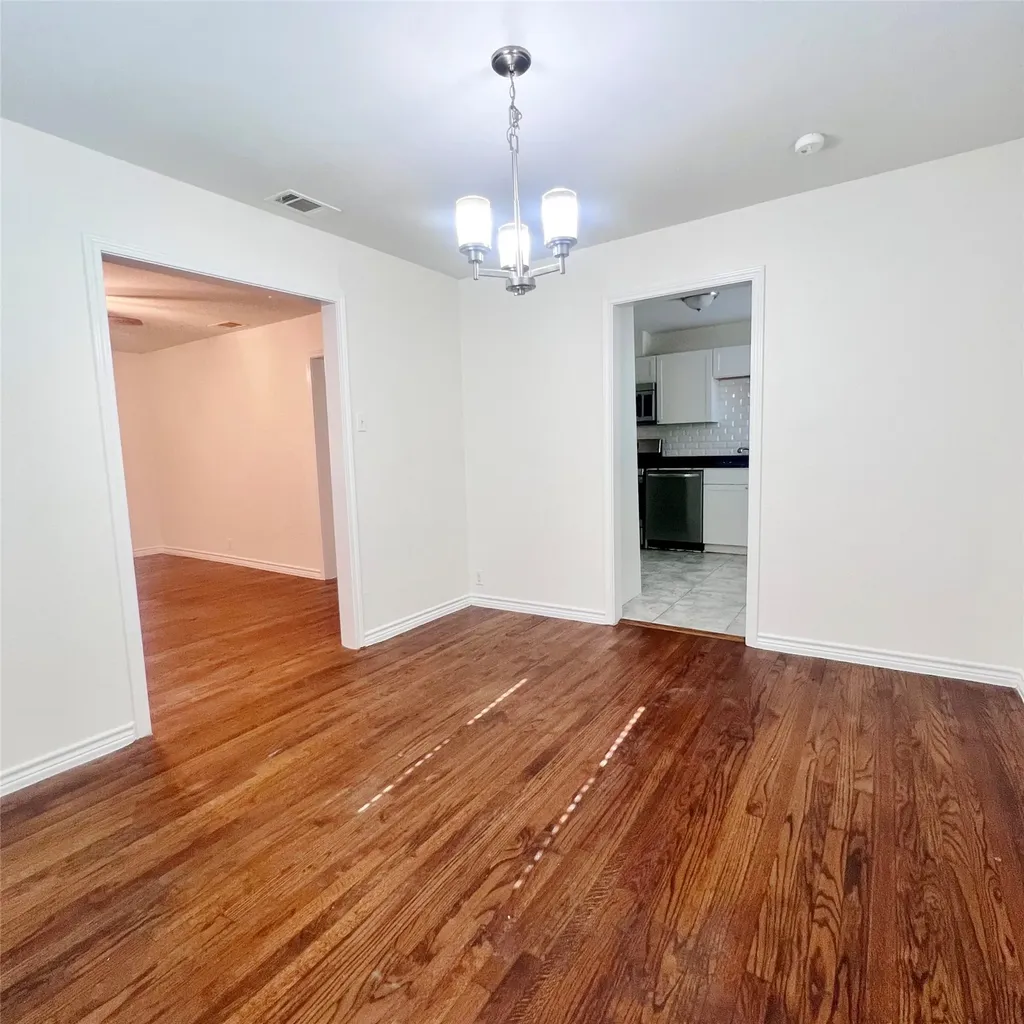 1903 Dryden Drive Dallas TX 75211