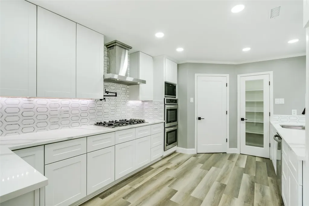 1135 Bull Run Richardson TX 75080