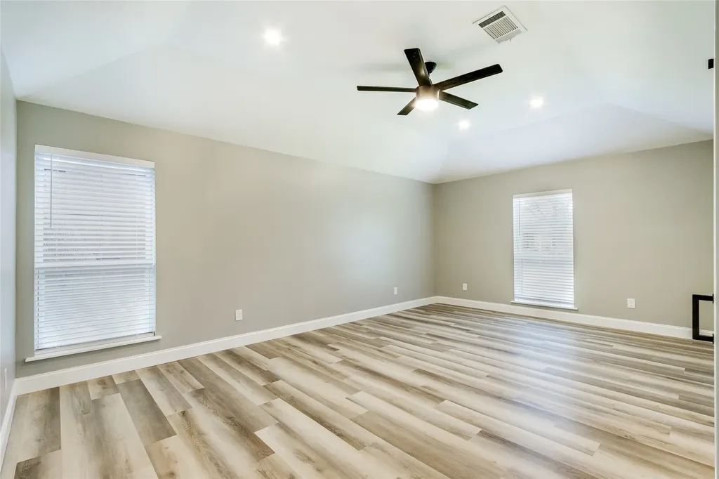 1135 Bull Run Richardson TX 75080