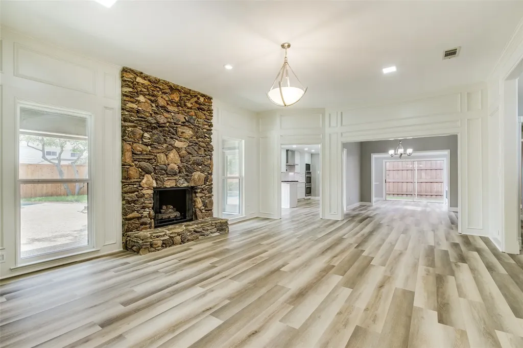 1135 Bull Run Richardson TX 75080