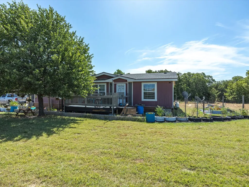 353 R And R Drive Springtown TX 76082
