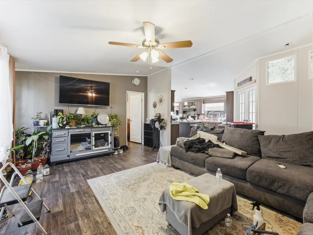 353 R And R Drive Springtown TX 76082