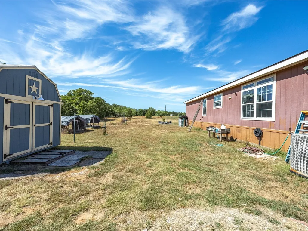 353 R And R Drive Springtown TX 76082