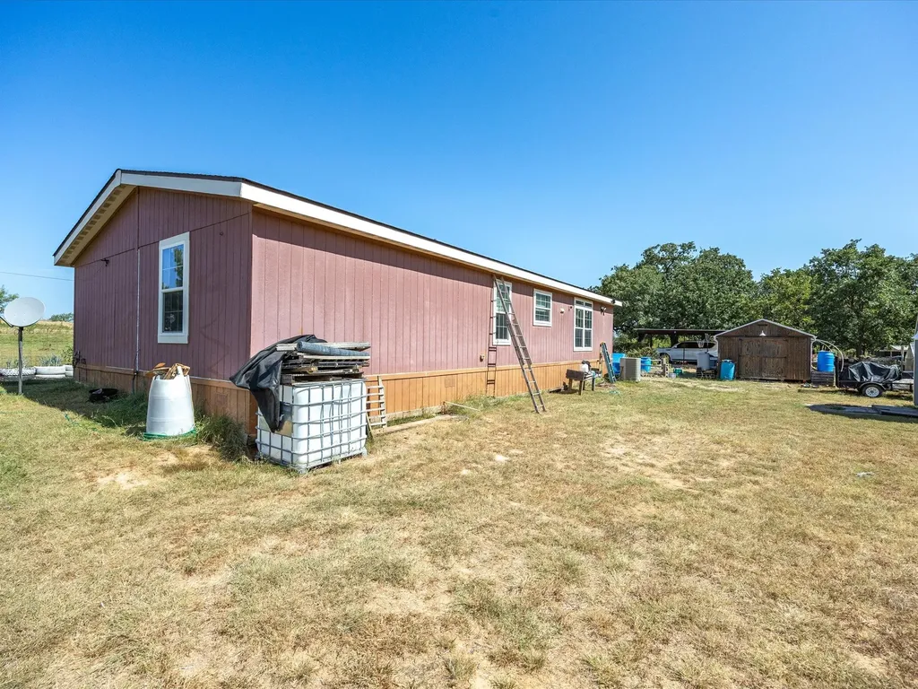 353 R And R Drive Springtown TX 76082