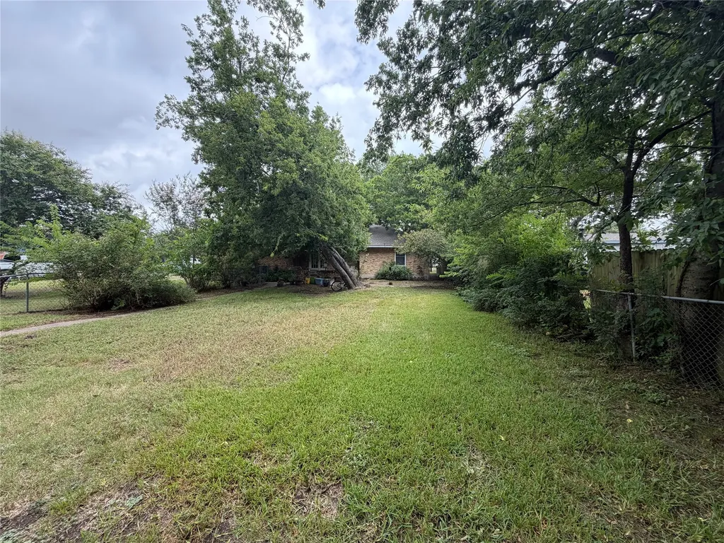209 N 4th Street Crandall TX 75114