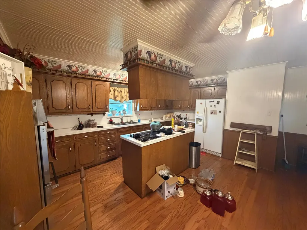 209 N 4th Street Crandall TX 75114