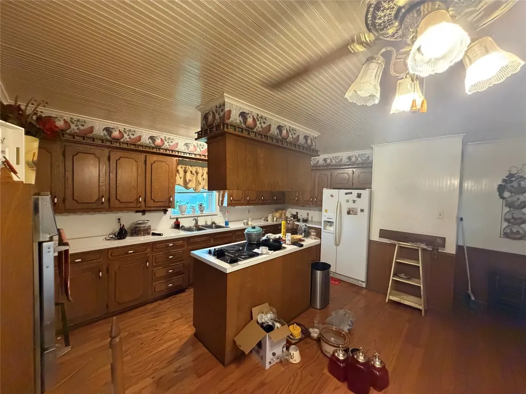 209 N 4th Street Crandall TX 75114