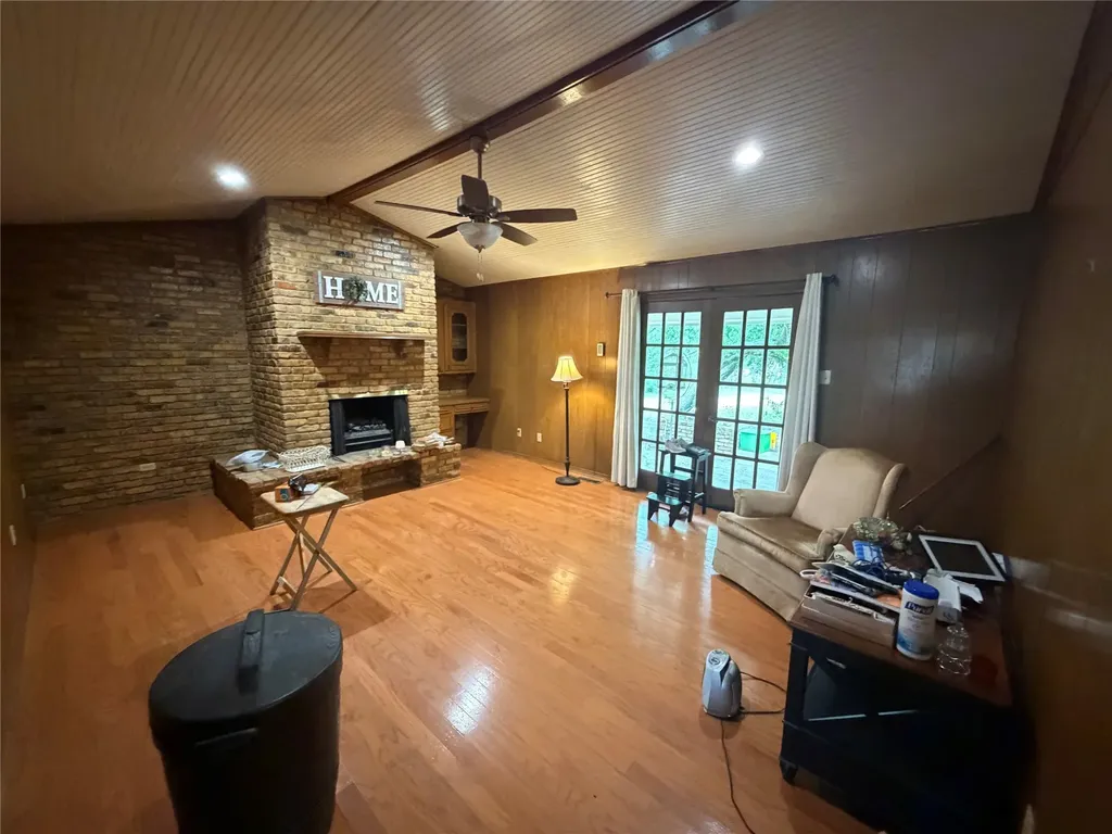 209 N 4th Street Crandall TX 75114
