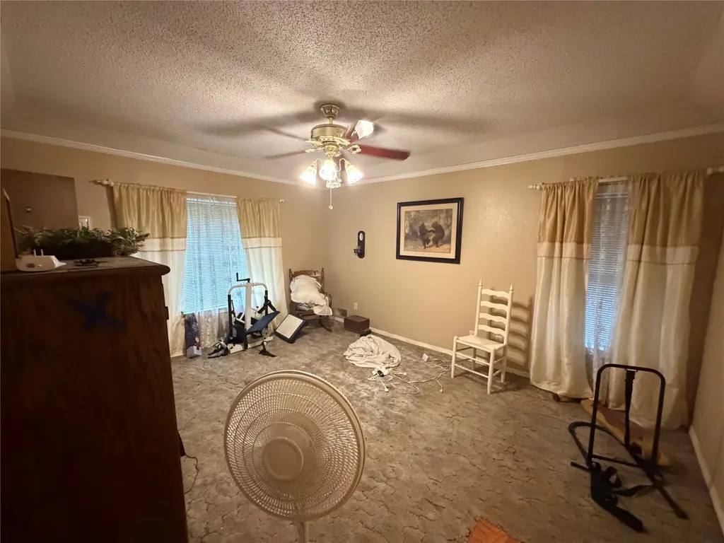 209 N 4th Street Crandall TX 75114
