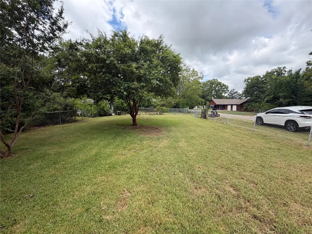 209 N 4th Street Crandall TX 75114