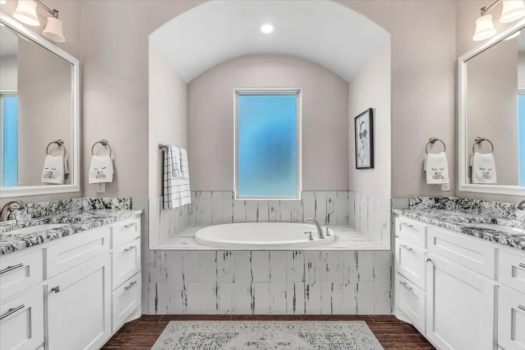 140 Lucky Ridge Lane Boyd TX 76023