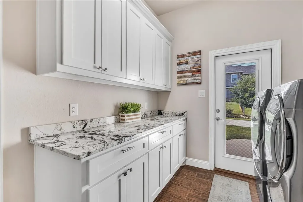 140 Lucky Ridge Lane Boyd TX 76023