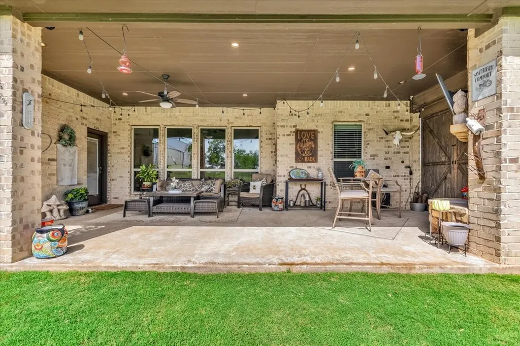 140 Lucky Ridge Lane Boyd TX 76023