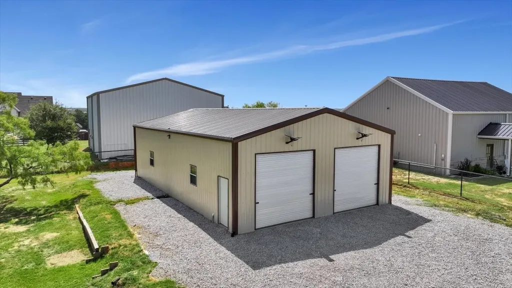 140 Lucky Ridge Lane Boyd TX 76023