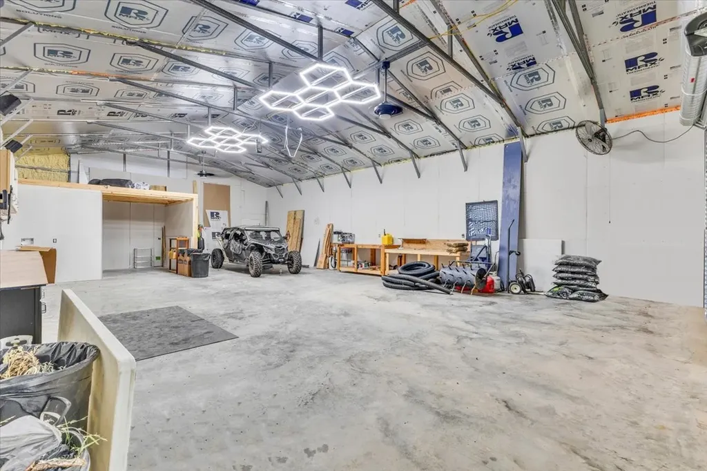 140 Lucky Ridge Lane Boyd TX 76023