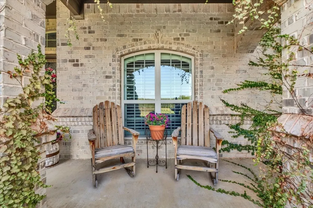 140 Lucky Ridge Lane Boyd TX 76023