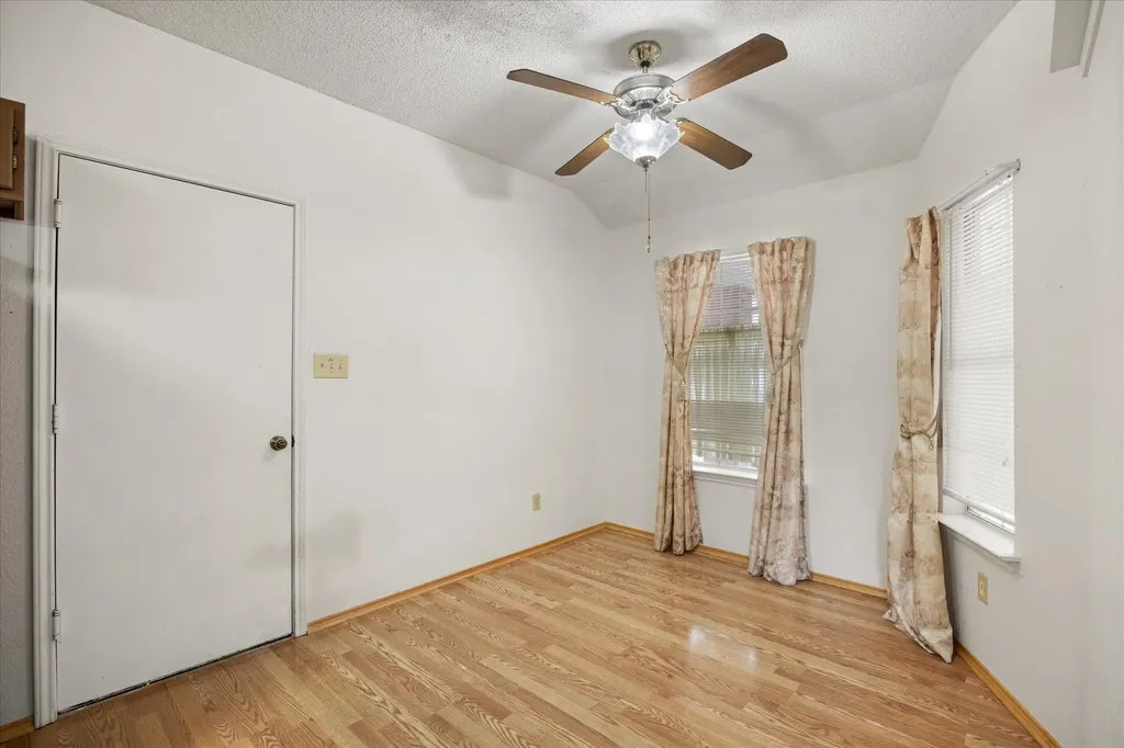 1809 Sprucewood Avenue Stephenville TX 76401