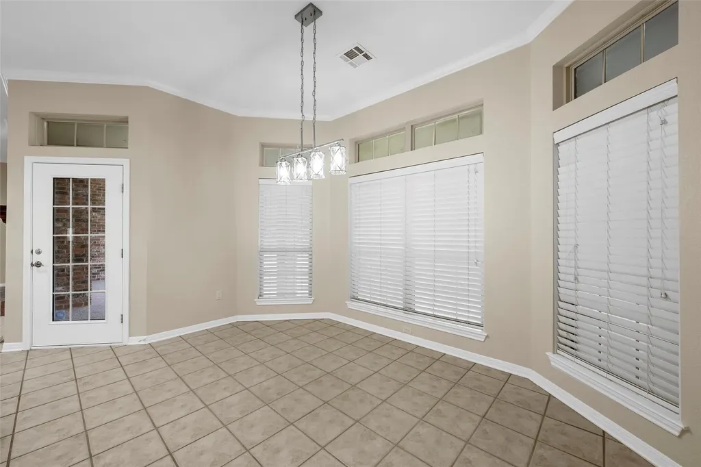 100 Laurel Oaks Lane Crawford TX 76638