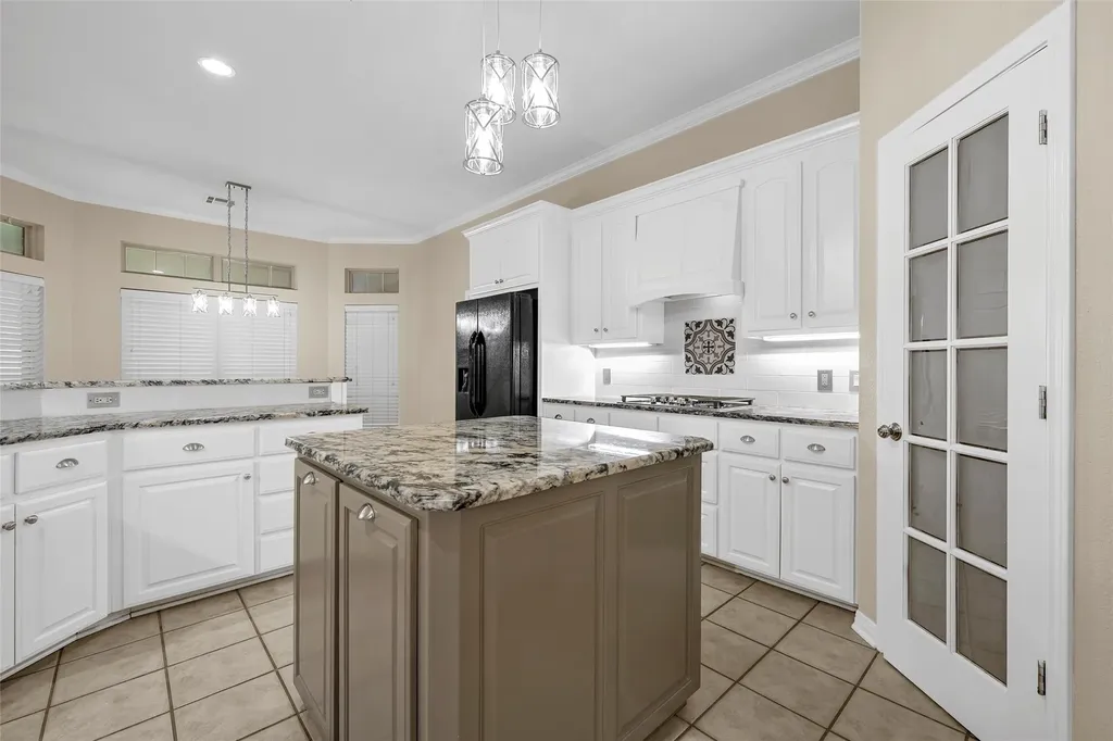 100 Laurel Oaks Lane Crawford TX 76638