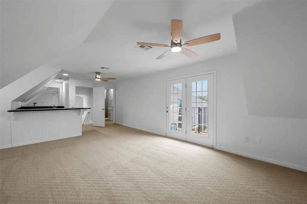 100 Laurel Oaks Lane Crawford TX 76638
