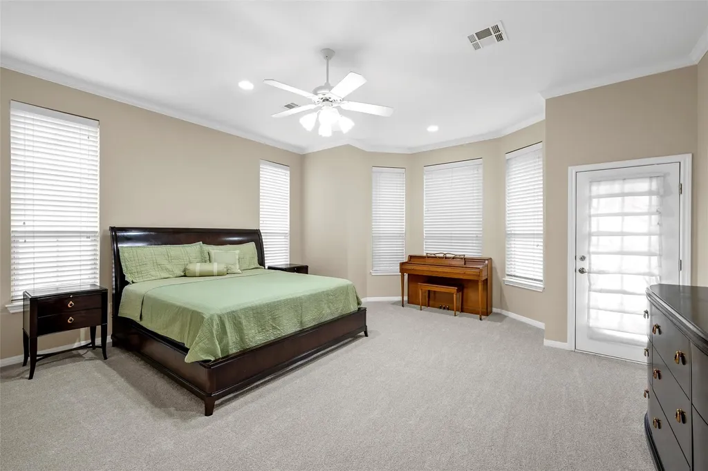 100 Laurel Oaks Lane Crawford TX 76638