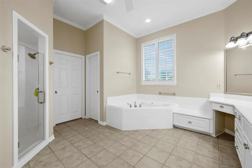 100 Laurel Oaks Lane Crawford TX 76638