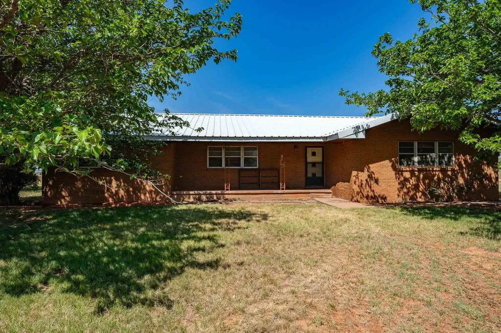 1105 County Road 345 Rotan TX 79546