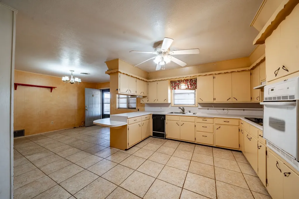 1105 County Road 345 Rotan TX 79546