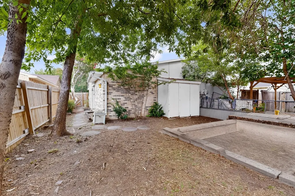 4625 Nervin Street The Colony TX 75056