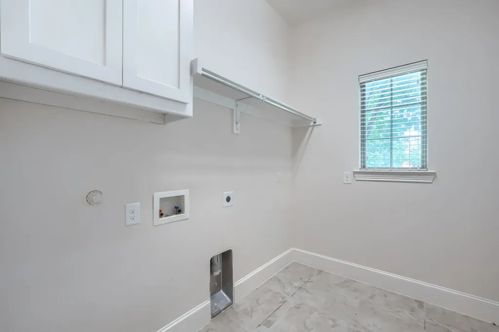 1224 Damsel Grey Trail Lewisville TX 75056
