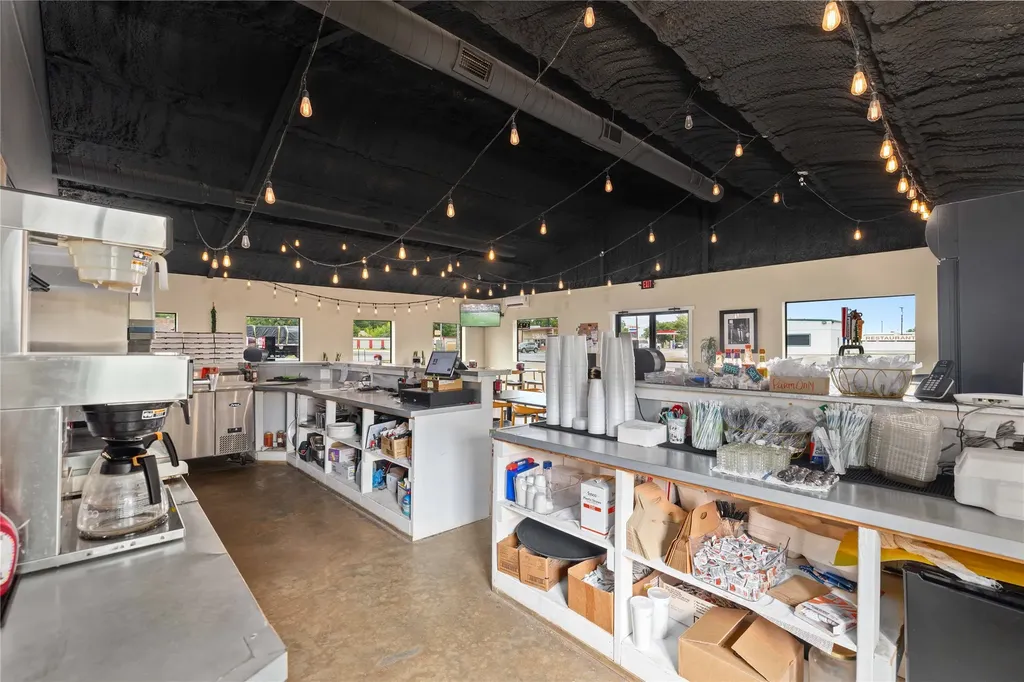 106 N 1st Street Bangs TX 76823