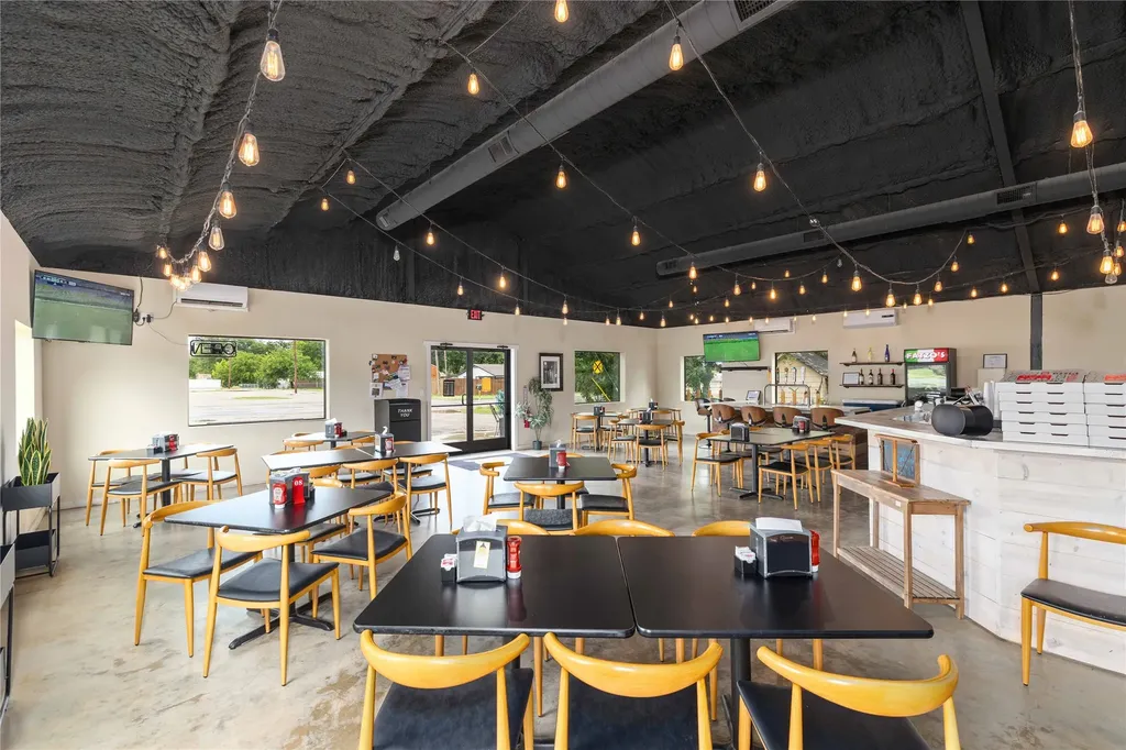 106 N 1st Street Bangs TX 76823