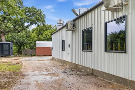 106 N 1st Street Bangs TX 76823