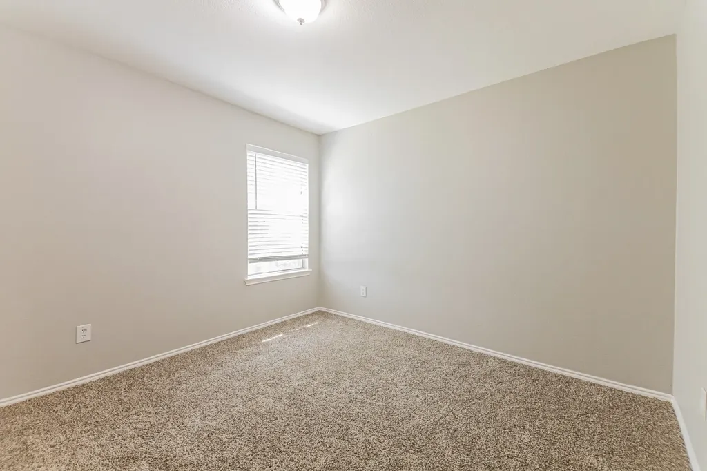 1412 Pine Ridge Road Roanoke TX 76262