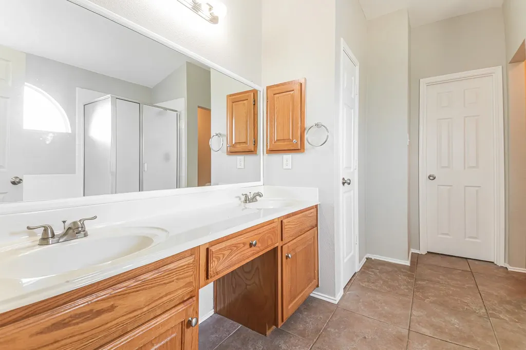 1412 Pine Ridge Road Roanoke TX 76262