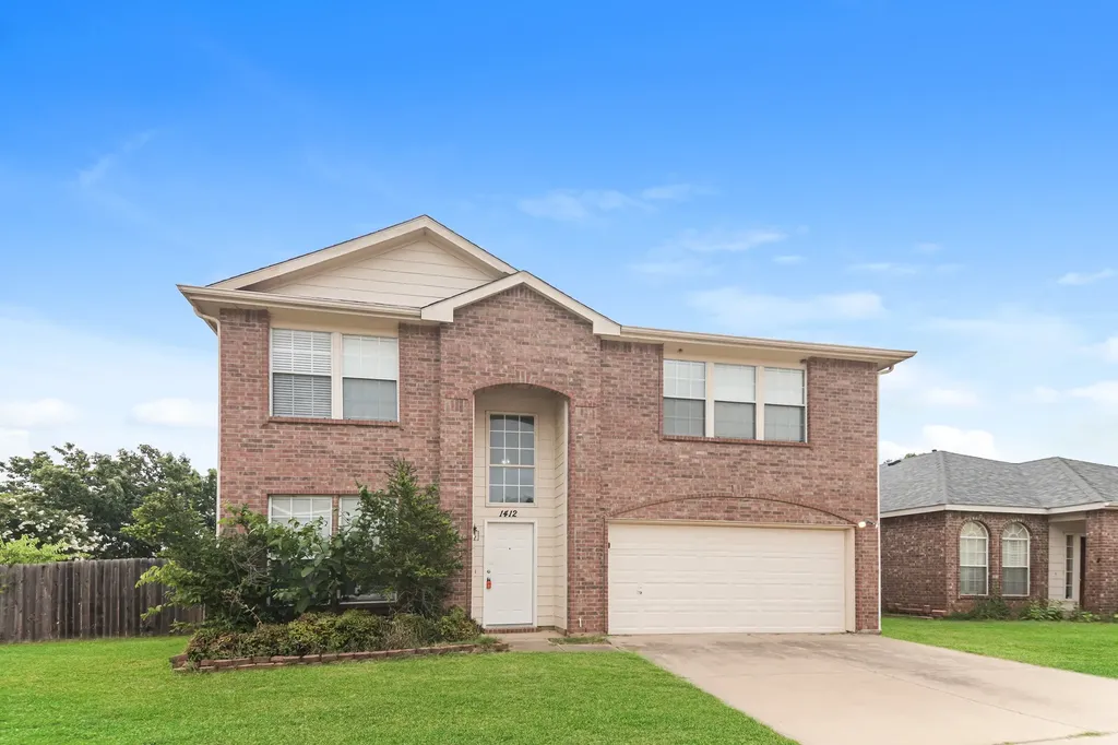 1412 Pine Ridge Road Roanoke TX 76262