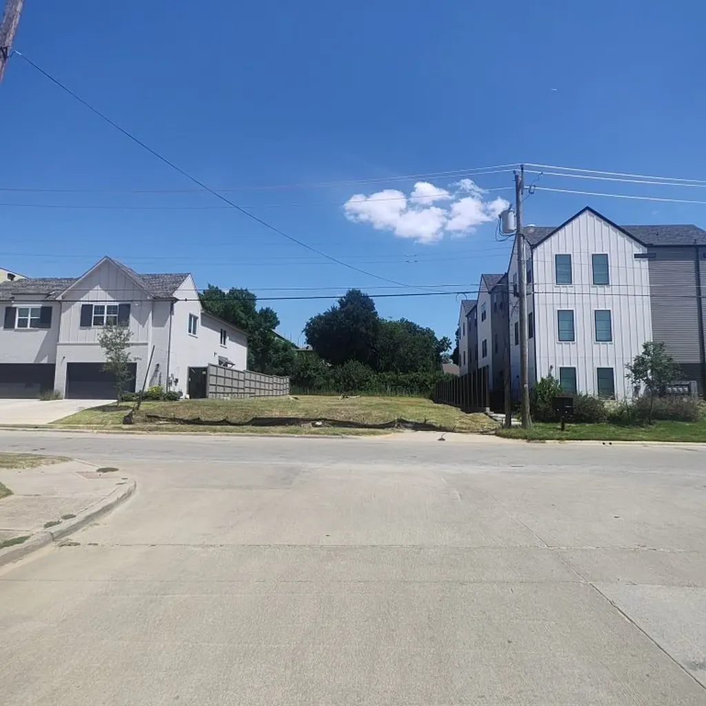 2170 Lovedale Avenue Dallas TX 75235