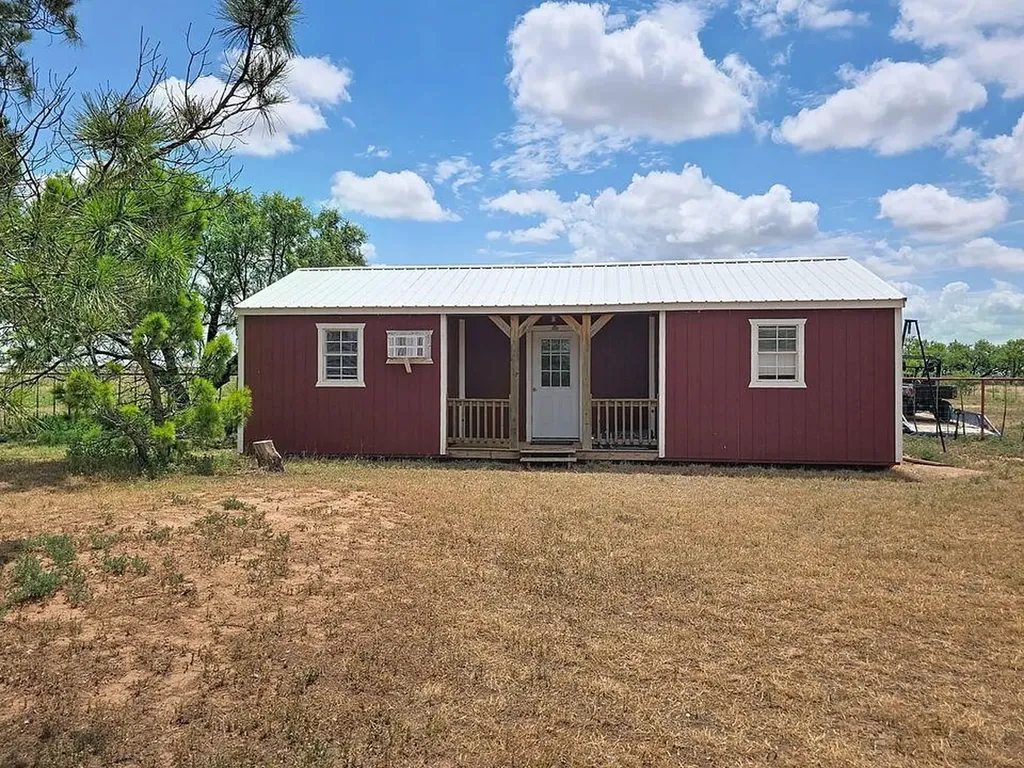 8908 Co Rd 103 Road Hamlin TX 79520