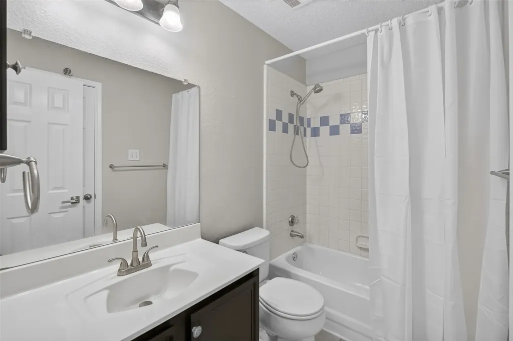 3514 Daisy Lane Grand Prairie TX 75052