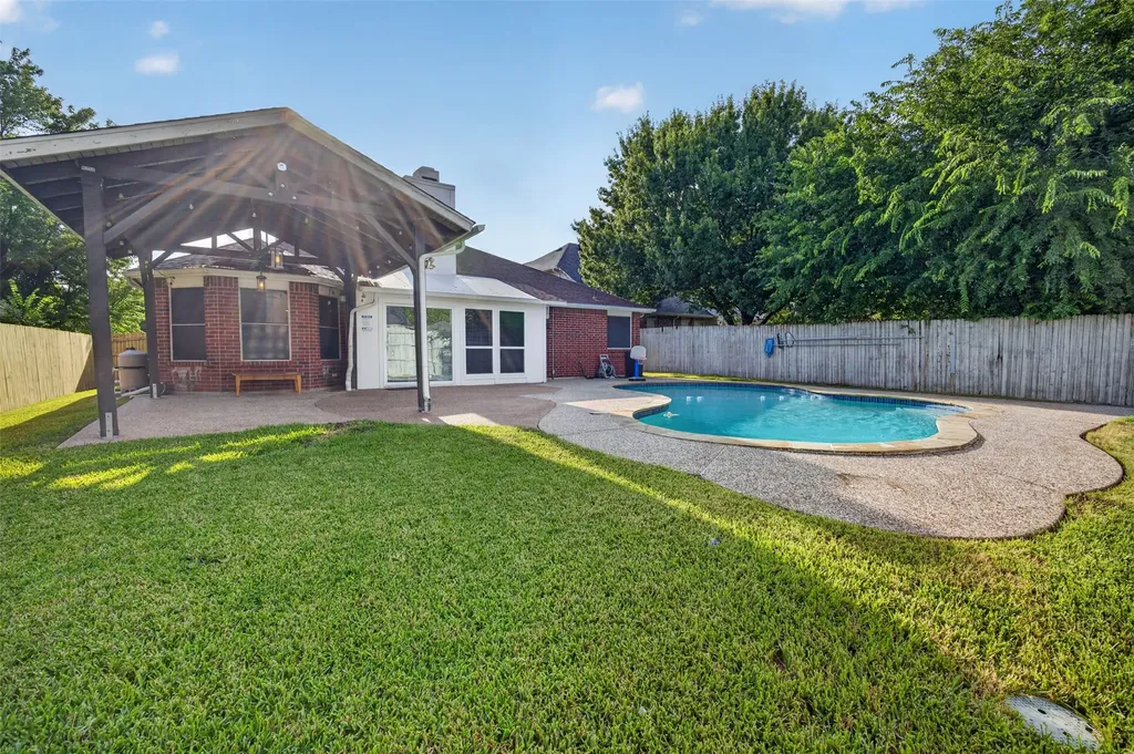 3514 Daisy Lane Grand Prairie TX 75052