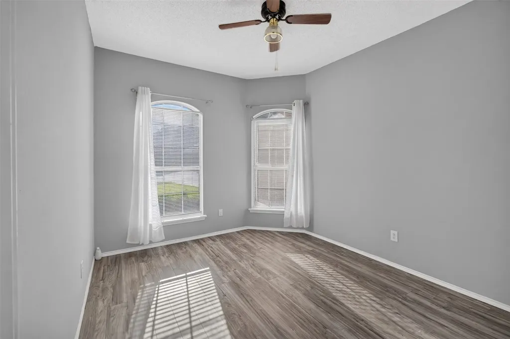 3514 Daisy Lane Grand Prairie TX 75052