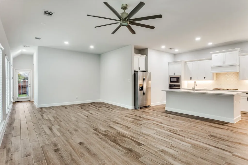 2121 Eastus Lane Fort Worth TX 76008