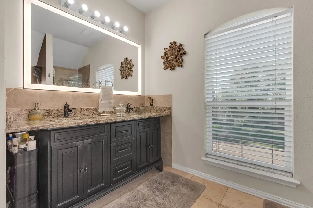 4407 Santa Fe Lane Mckinney TX 75070