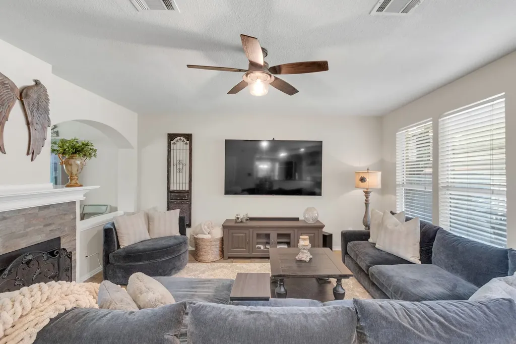4407 Santa Fe Lane Mckinney TX 75070